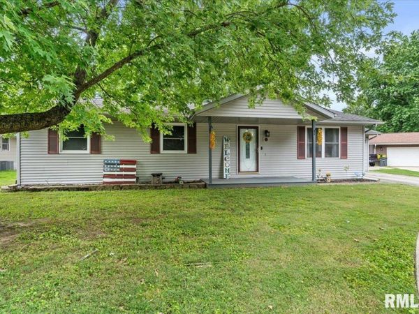 34 Mueller Court, Riverton, IL 62561