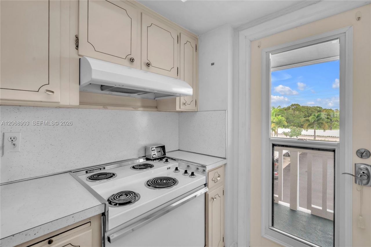 1100 SW 12th St , Unit 309, Fort Lauderdale, FL 33315 Photo
