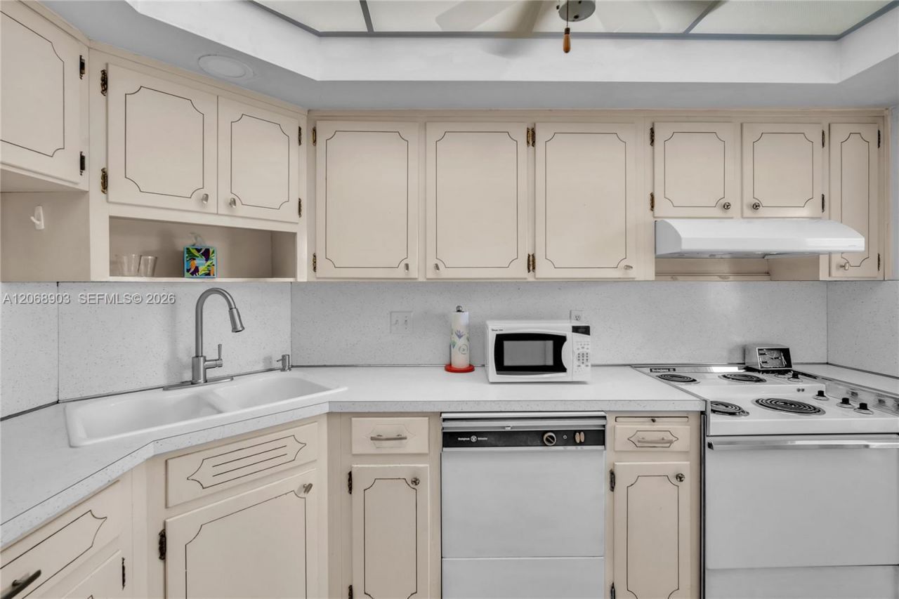 1100 SW 12th St , Unit 309, Fort Lauderdale, FL 33315 Photo