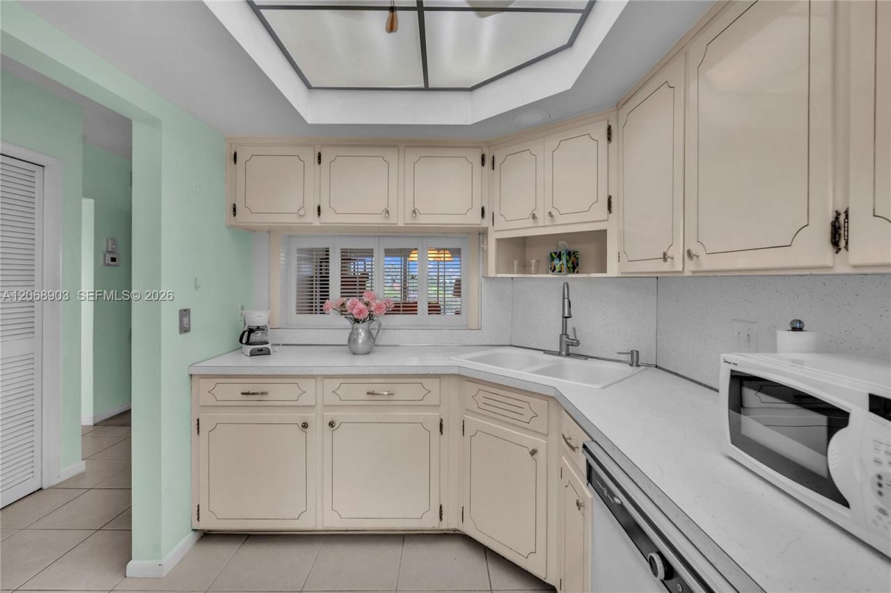 1100 SW 12th St , Unit 309, Fort Lauderdale, FL 33315 Photo
