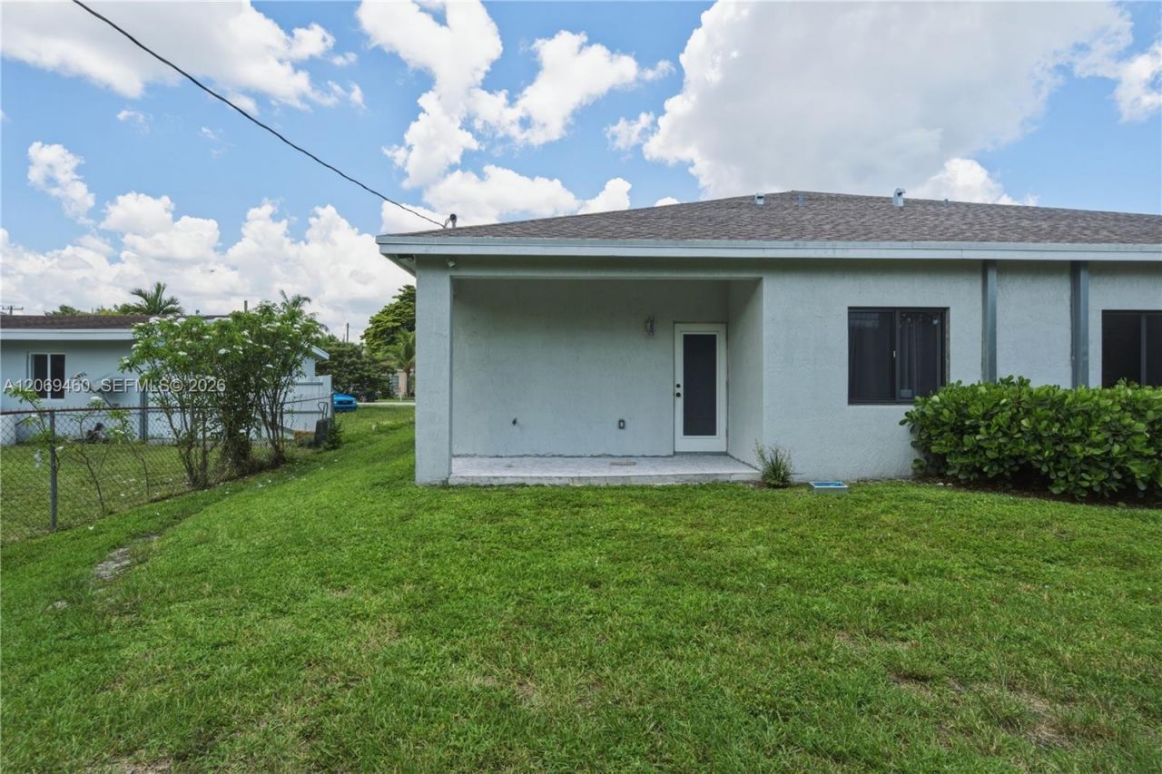 5906-08 SW 27th St, West Park, FL 33023 Photo