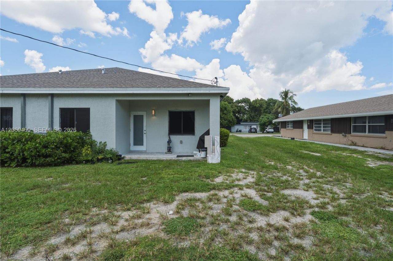 5906-08 SW 27th St, West Park, FL 33023 Photo