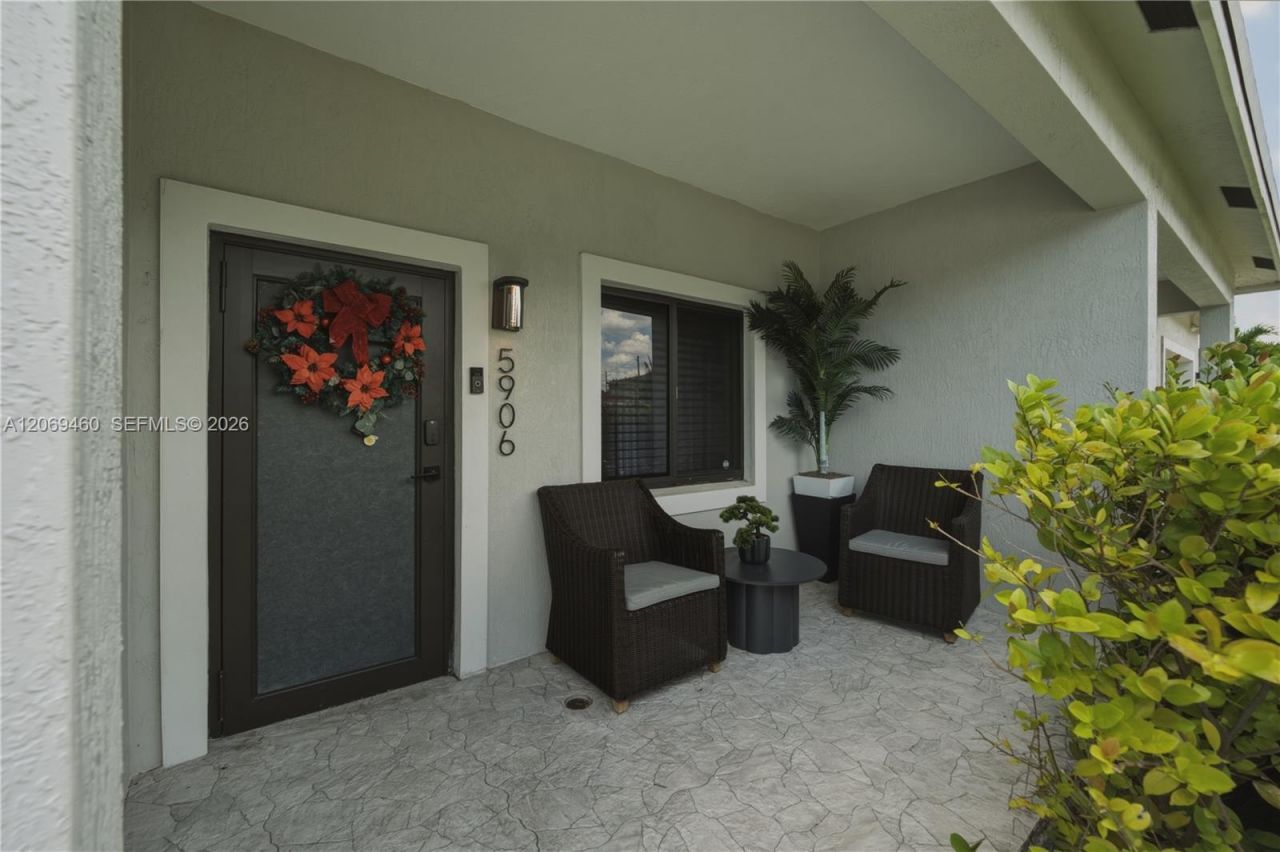 5906-08 SW 27th St, West Park, FL 33023 Photo