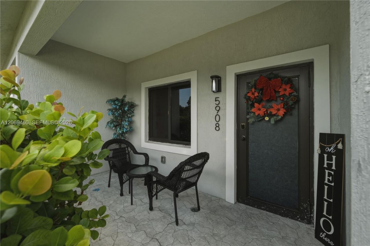 5906-08 SW 27th St, West Park, FL 33023 Photo