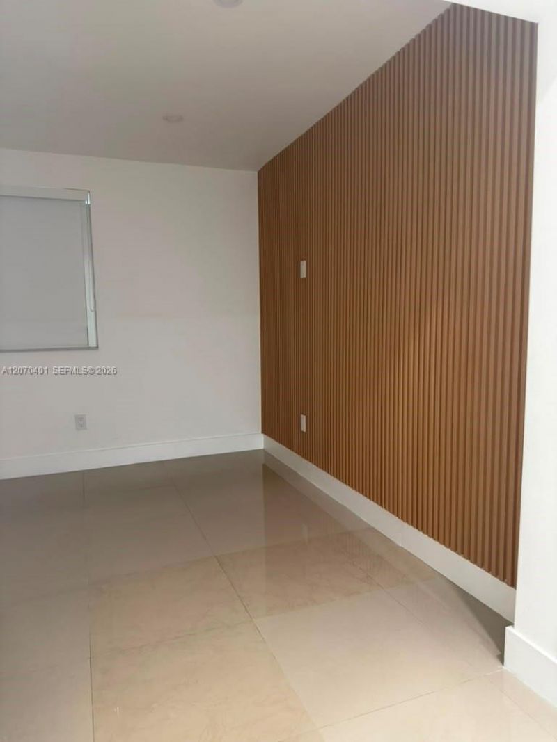 861 E 33rd St , Unit 1, Hialeah, FL 33013 Photo