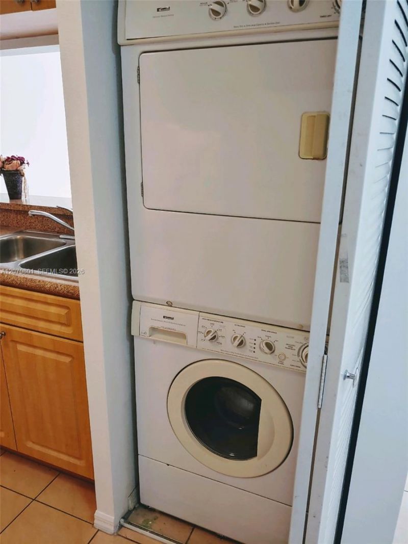 102 SW 6th Ave, Unit 610, Miami, FL 33130 Photo