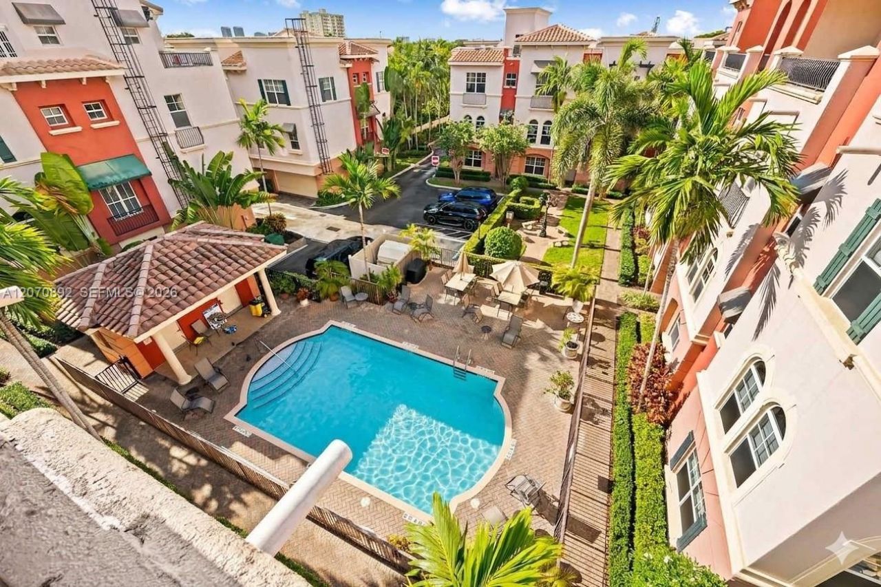 1033 NE 17th Way, Unit 1202, Fort Lauderdale, FL 33304 Photo