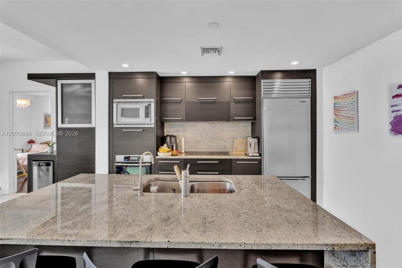 900 Biscayne Blvd , Unit 1708, Miami, FL 33132 Photo