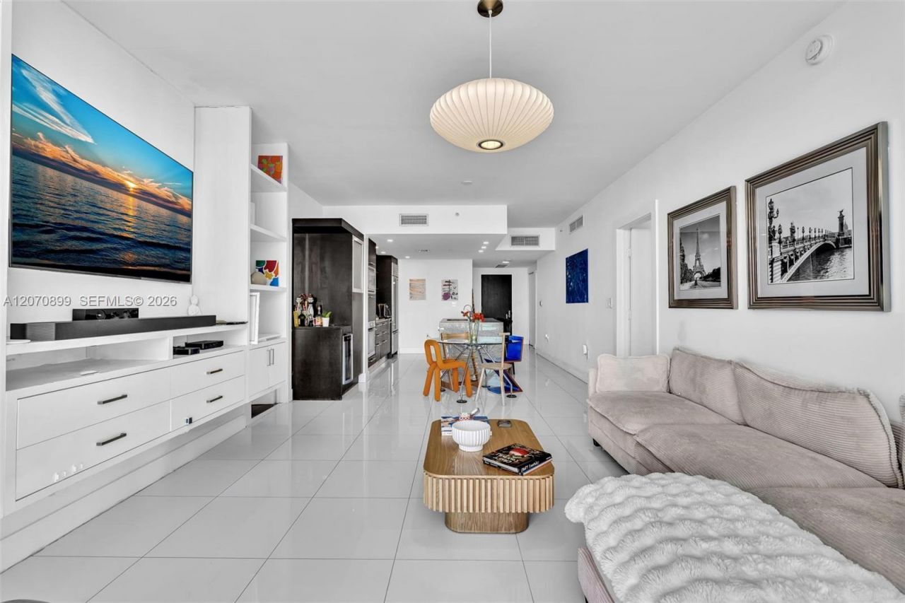900 Biscayne Blvd , Unit 1708, Miami, FL 33132 Photo