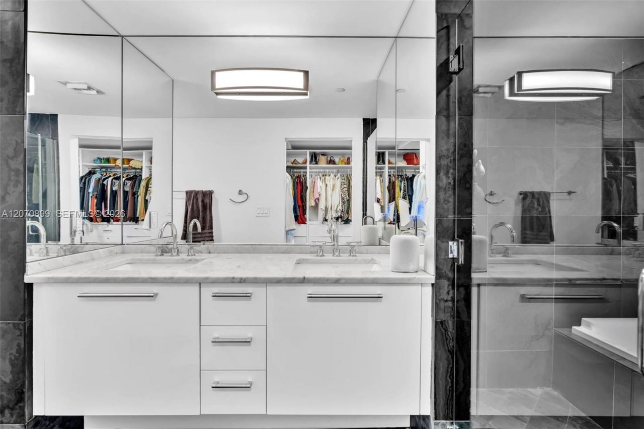 900 Biscayne Blvd , Unit 1708, Miami, FL 33132 Photo