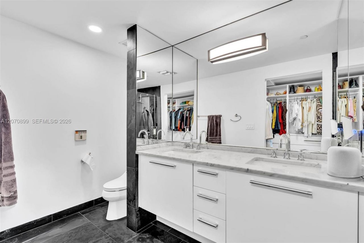 900 Biscayne Blvd , Unit 1708, Miami, FL 33132 Photo