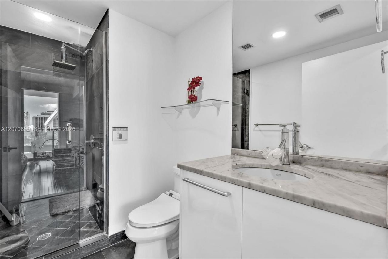900 Biscayne Blvd , Unit 1708, Miami, FL 33132 Photo