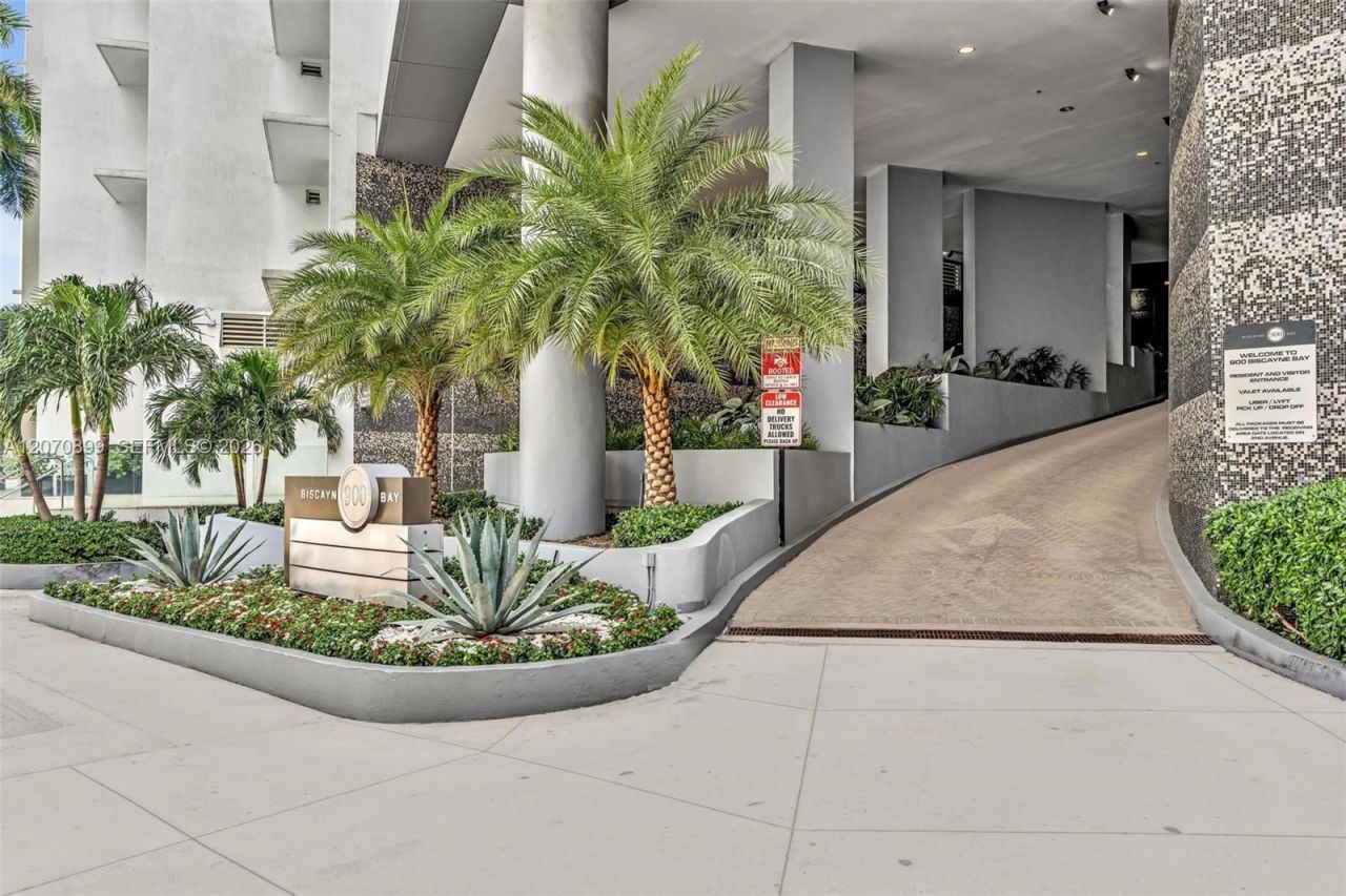 900 Biscayne Blvd , Unit 1708, Miami, FL 33132 Photo