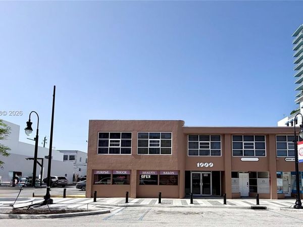 1905 - 1909 Harrison St , Hollywood, FL 33020