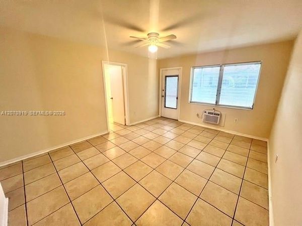 696 NE 85th St , Unit 2, Miami, FL 33138
