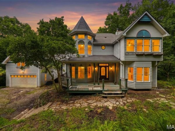 19111 Foxfire Forest Road, Wildwood, MO 63069