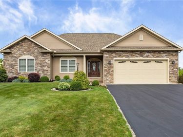 137 Kensington Court, Livonia, NY 14487