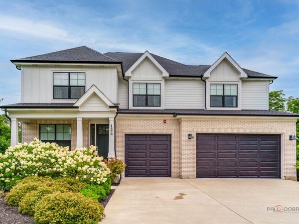 124 Lilly Court , Indian Creek, IL 60061
