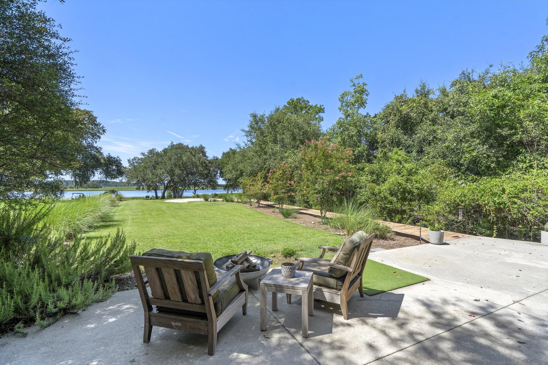 4853 Marshwood Drive Photo 32