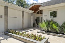 4853 Marshwood Drive photo 4
