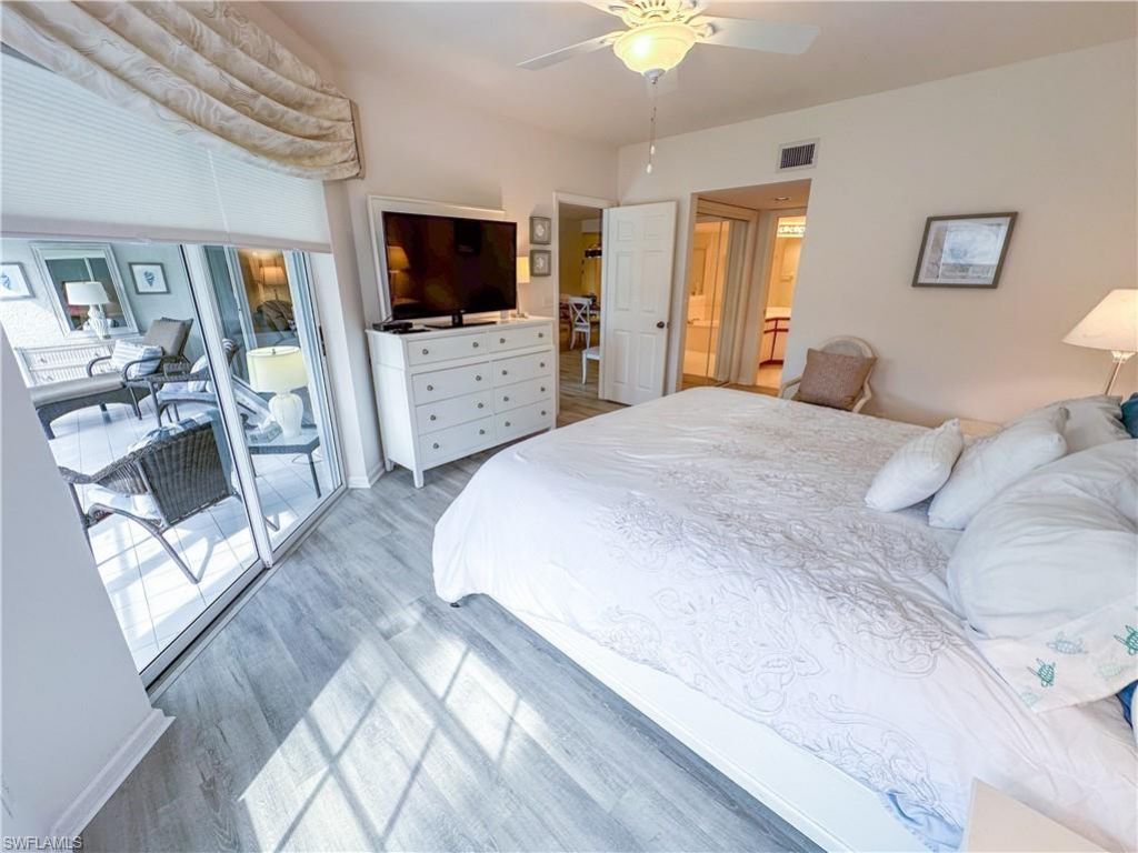 4240 Lake Forest Dr , Unit 413, Bonita Springs, FL 34134 Photo