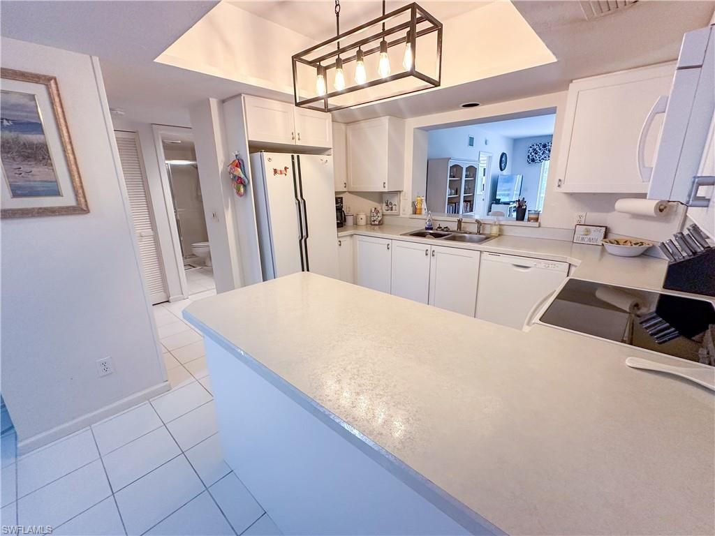 4240 Lake Forest Dr , Unit 413, Bonita Springs, FL 34134 Photo