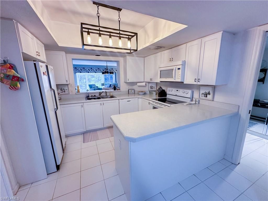 4240 Lake Forest Dr , Unit 413, Bonita Springs, FL 34134 Photo