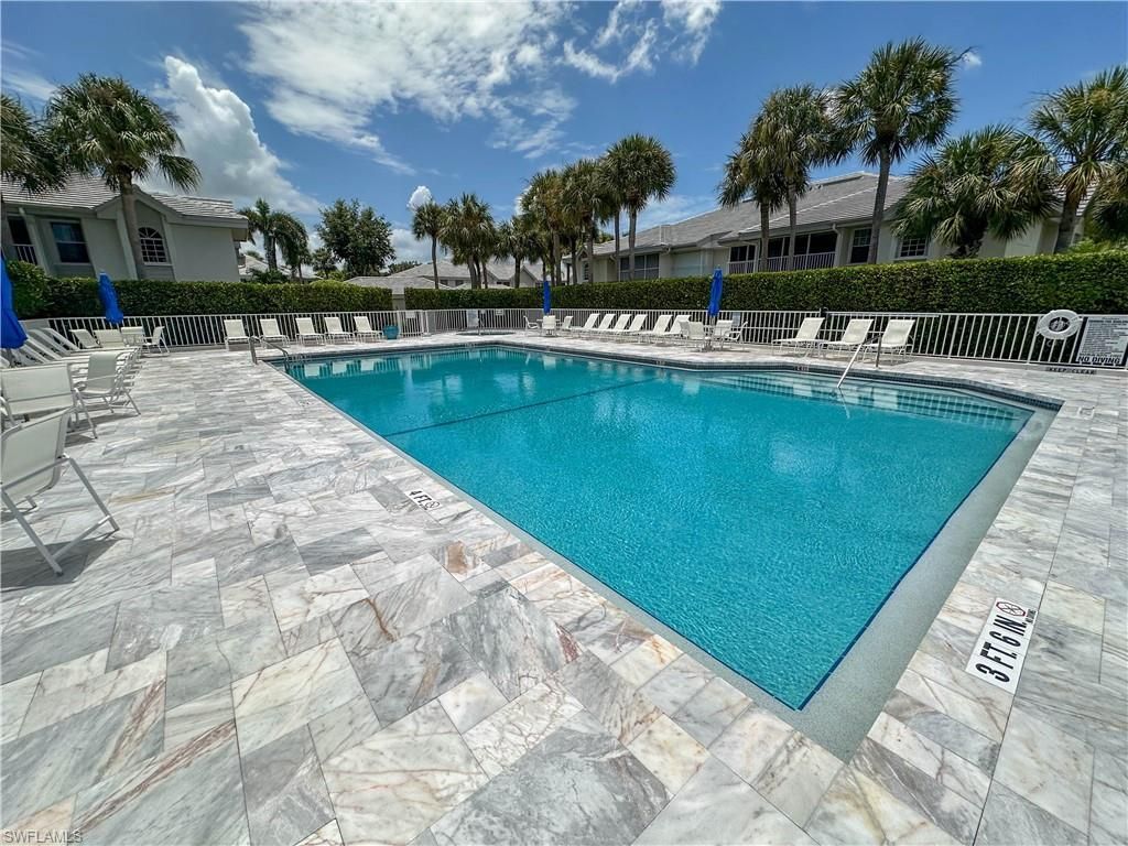 4240 Lake Forest Dr , Unit 413, Bonita Springs, FL 34134 Photo