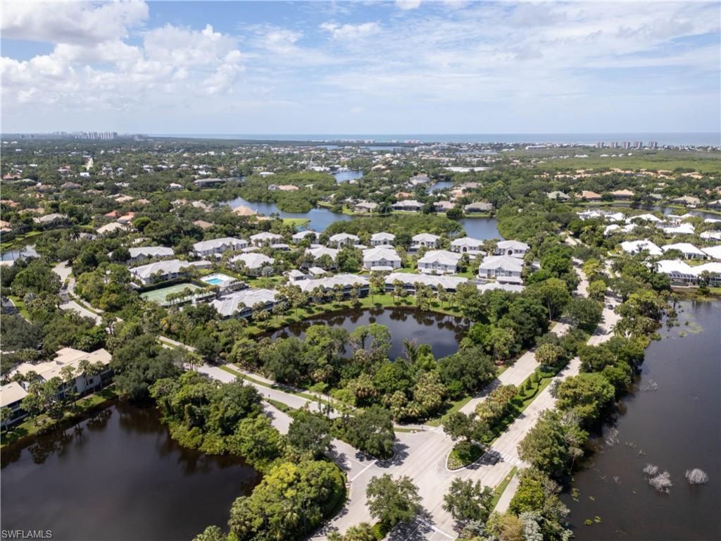 4240 Lake Forest Dr , Unit 413, Bonita Springs, FL 34134 Photo