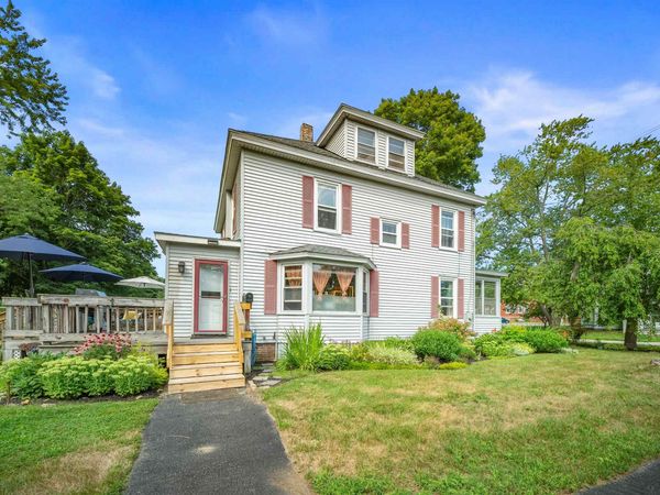 13 Railroad Avenue, Rochester, NH 03839