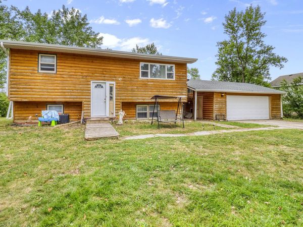 105 6th Street, Christine, ND 58015