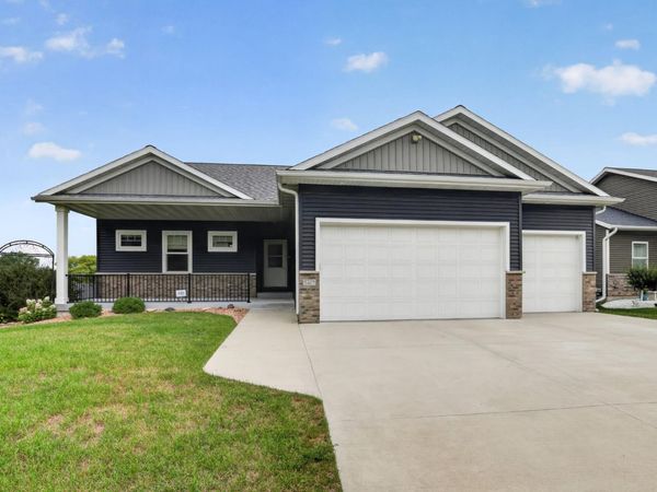 3407 Lakeridge Place NW, Rochester, MN 55901