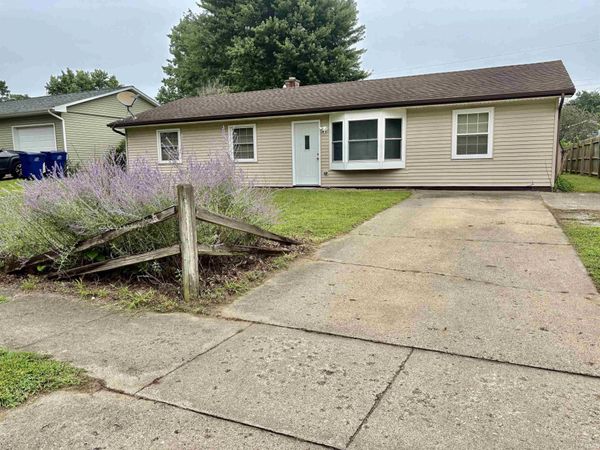 56648 Norman Court, Elkhart, IN 46516