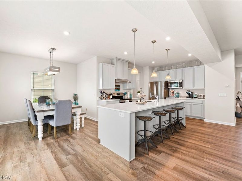 7181 Stonegate Circle NE, Canton, OH 44721 Photo 8