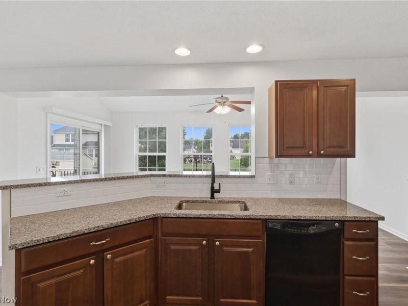 36035 Harbor Drive, North Ridgeville, OH 44039 Photo 12