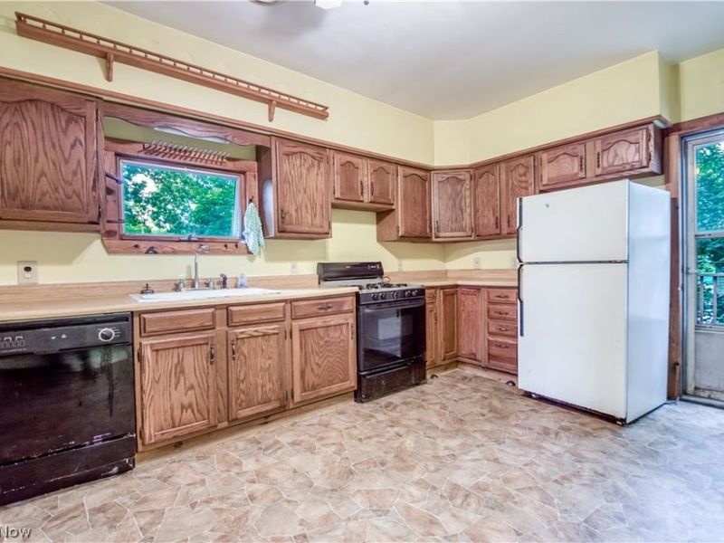 1792 W 57th Street, Cleveland, OH 44102 Photo 24