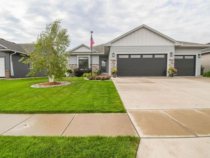 5305 E 63rd St Sioux Falls, SD 57108