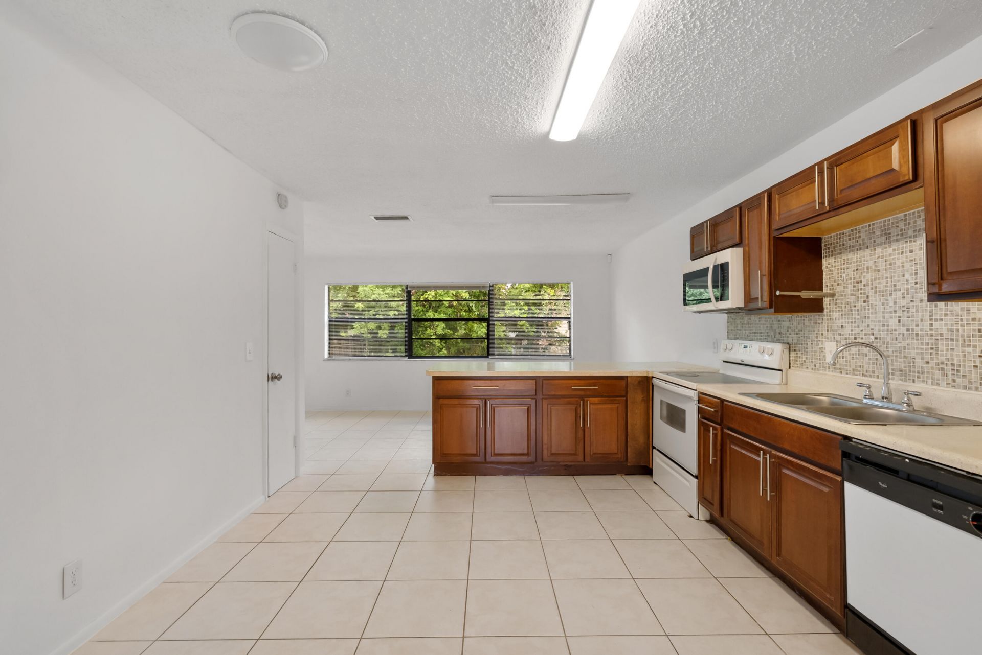 4108 NW 79th Avenue, Unit 1, Coral Springs, FL 33065 Photo