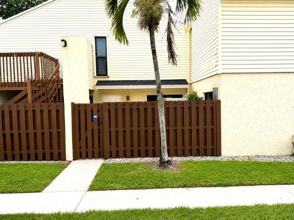 629 Executive Center Drive, Unit J103, West Palm Beach, FL 33401