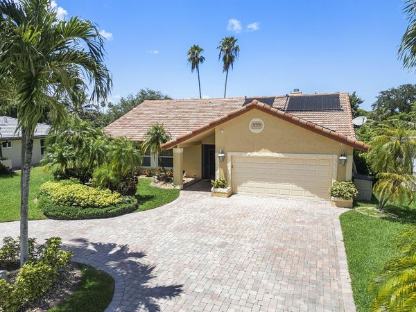 8719 NW 1ST Street, Coral Springs, FL 33071