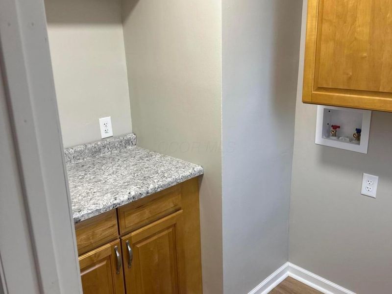 639 Morse Road , Columbus, OH 43214 Photo 6