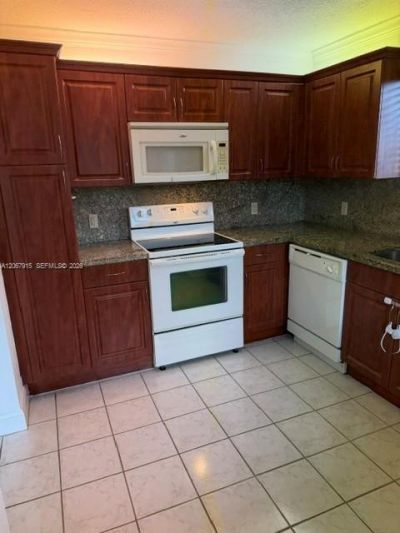 164 Lakeview Dr , Unit 204, Weston, FL 33326 Photo
