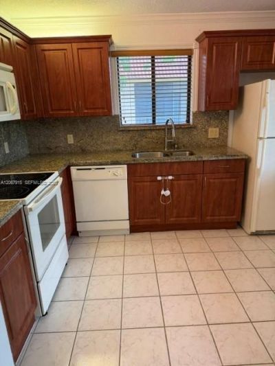 164 Lakeview Dr , Unit 204, Weston, FL 33326 Photo