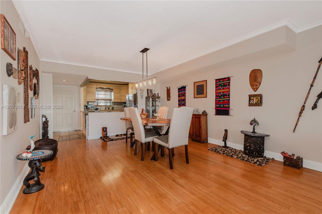3051 NE 48th St , Unit 406, Fort Lauderdale, FL 33308 Photo