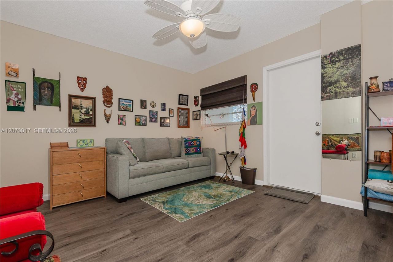 3051 NE 48th St , Unit 406, Fort Lauderdale, FL 33308 Photo