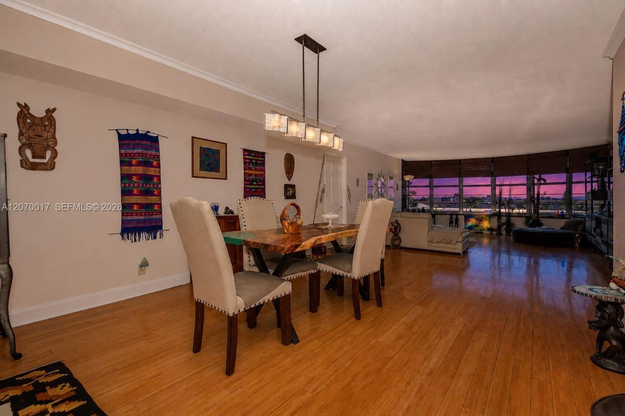3051 NE 48th St , Unit 406, Fort Lauderdale, FL 33308 Photo