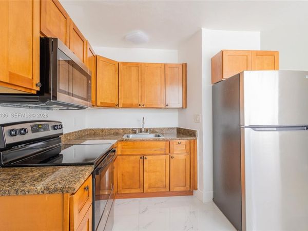 979 SW 10th St , Unit 2, Miami, FL 33130
