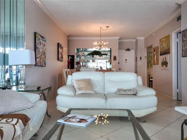 1950 S Ocean Dr, Unit 9C, Hallandale Beach, FL 33009