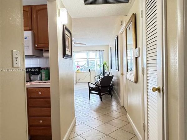 2200 Park Ln, Unit 311, Hollywood, FL 33021