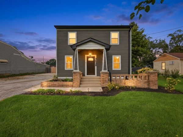 3632 Blackstone Avenue , Markham, IL 60428